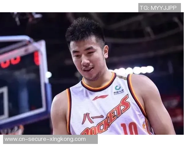 邹雨宸：在篮球场上书写青春与梦想的传奇故事